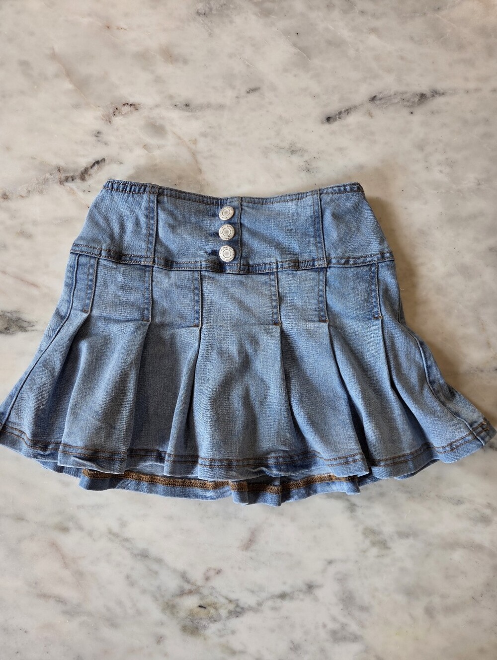 GUC Girls Size 7, Hippie Girl Pleated Denim Skirt, Medium Wash, Built-In Shorts